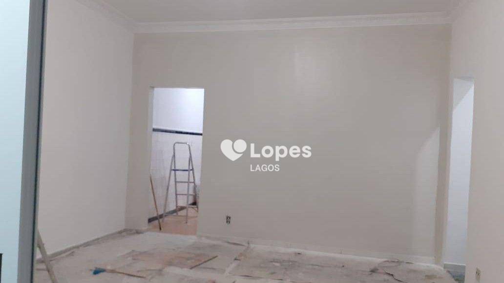 Casa à venda com 2 quartos, 100m² - Foto 2
