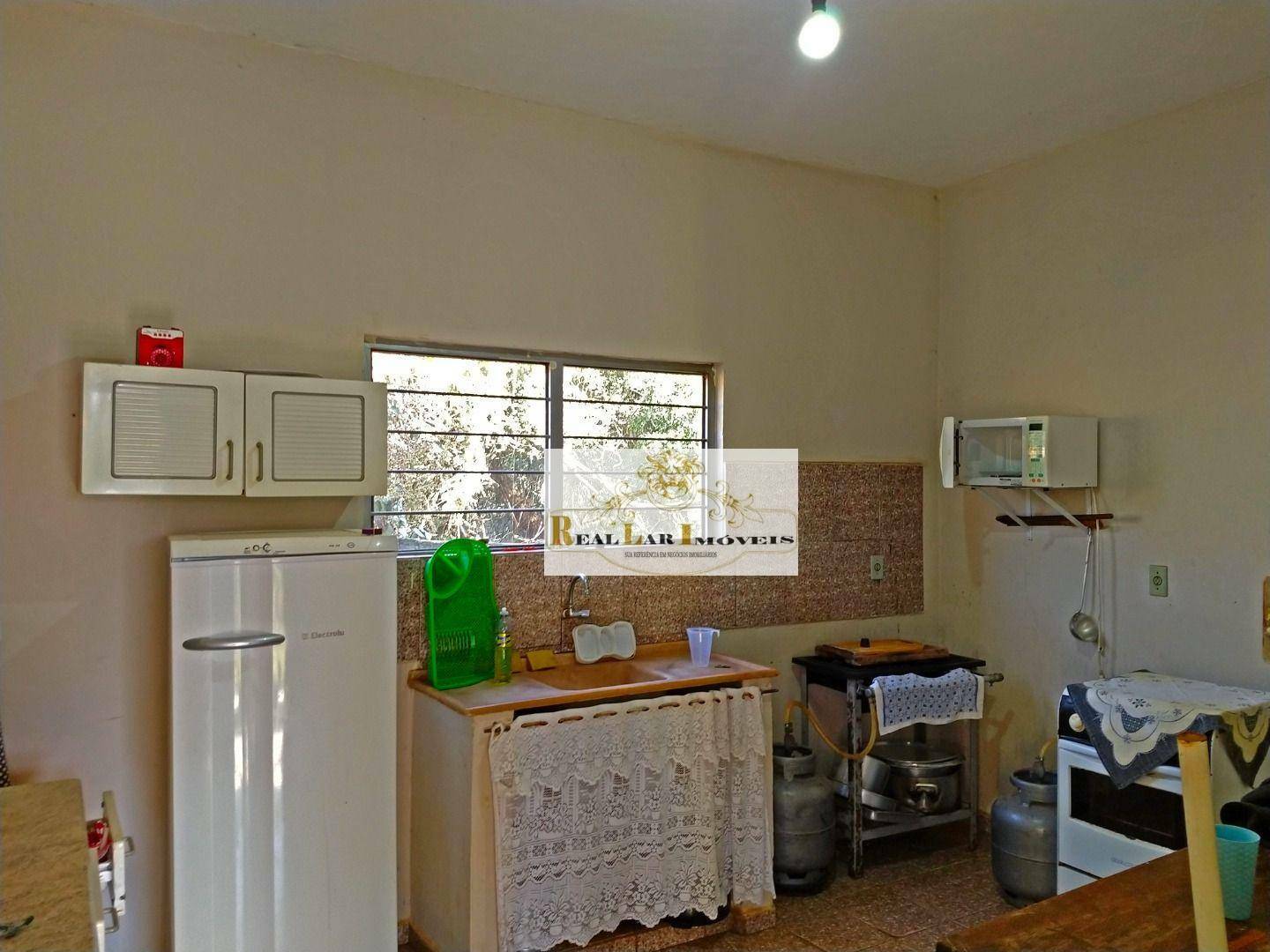 Chácara à venda com 2 quartos, 250m² - Foto 13