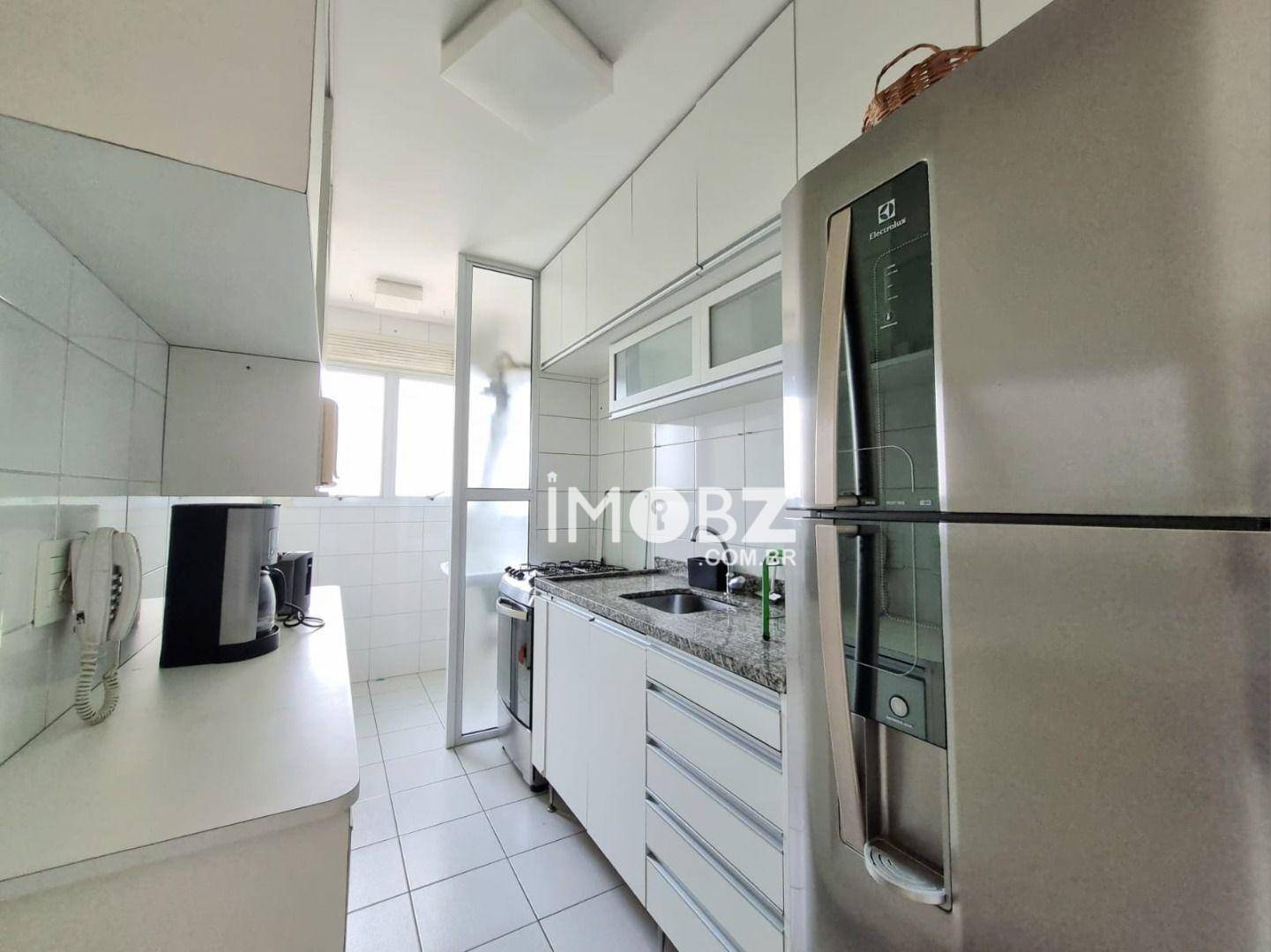 Apartamento à venda com 2 quartos, 64m² - Foto 9