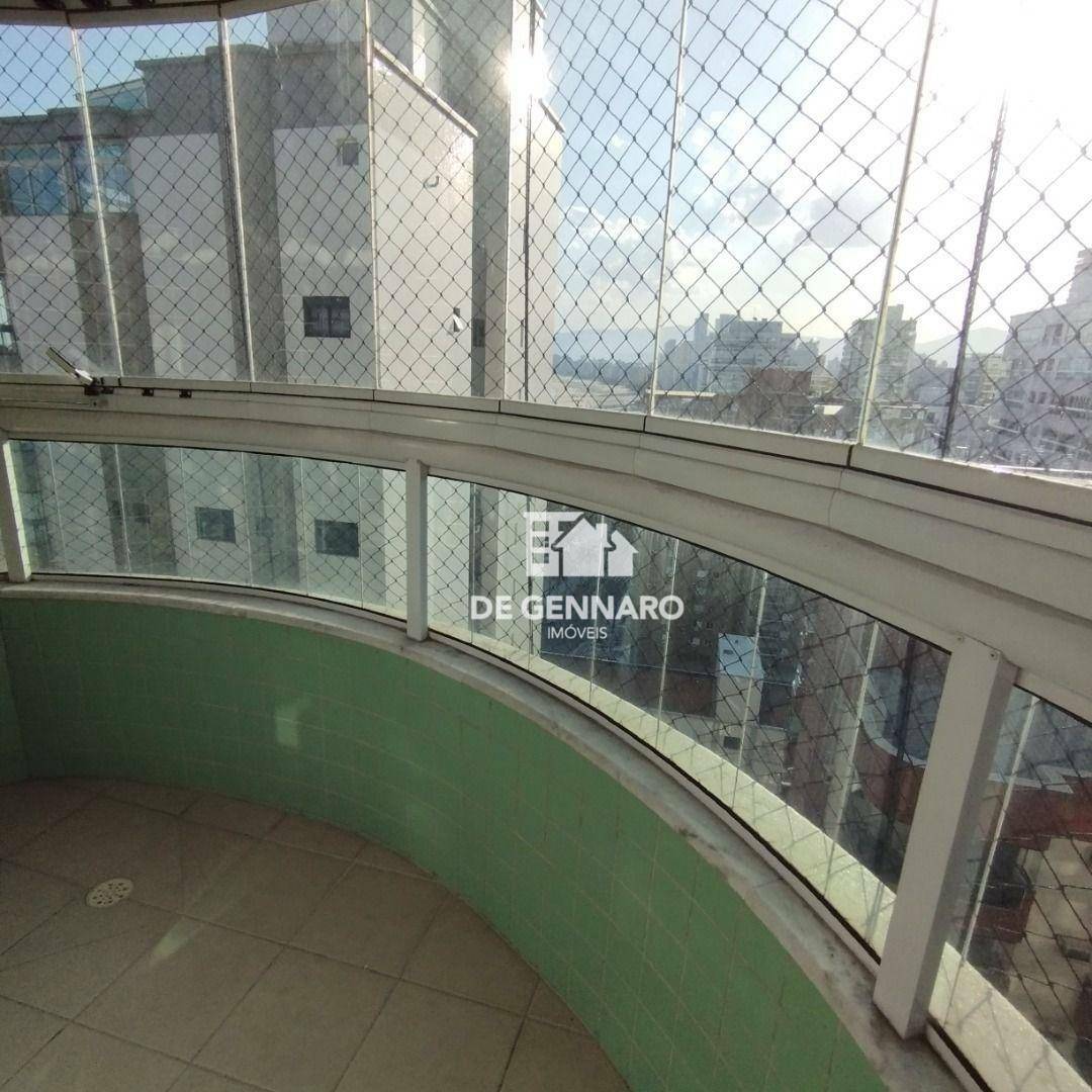 Apartamento à venda com 3 quartos, 156m² - Foto 23