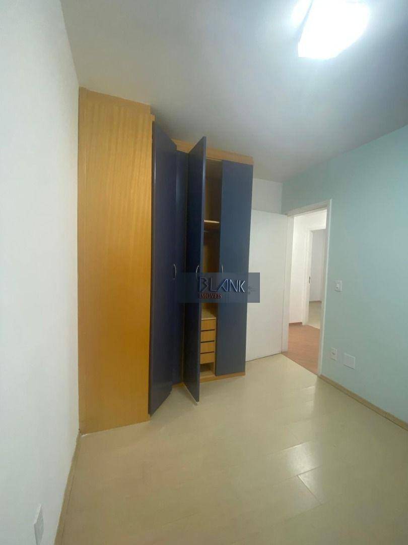 Apartamento para alugar com 3 quartos, 95m² - Foto 16