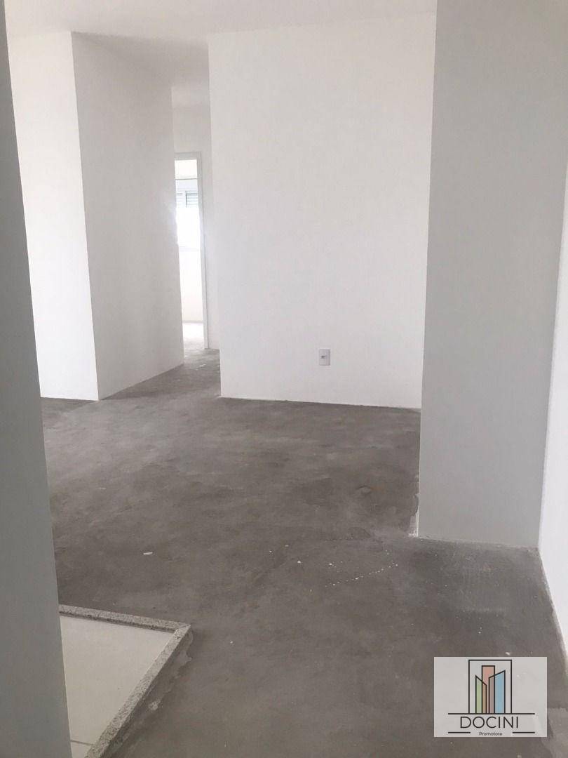 Apartamento à venda com 3 quartos, 70m² - Foto 4