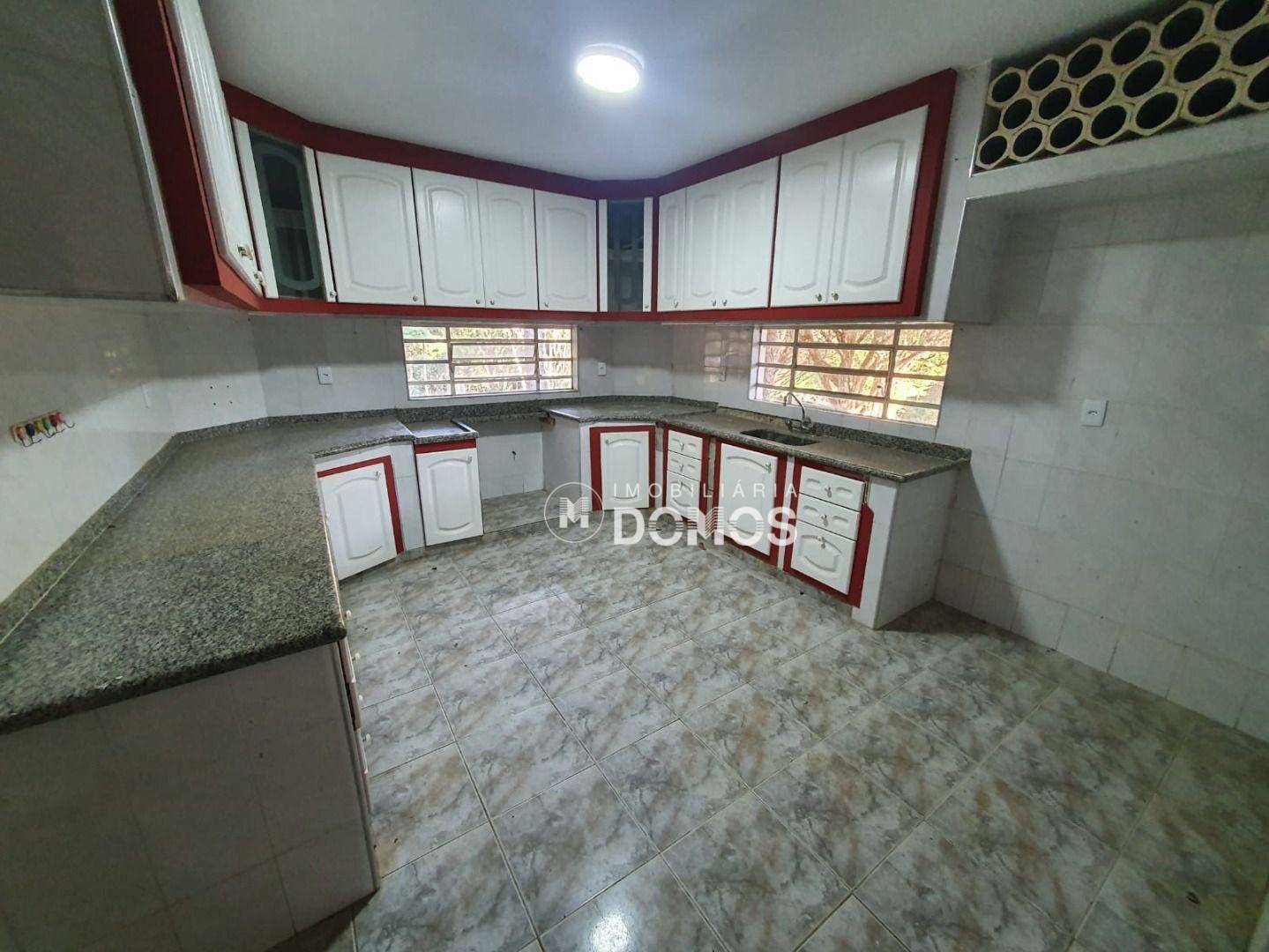 Chácara à venda com 5 quartos, 650m² - Foto 29