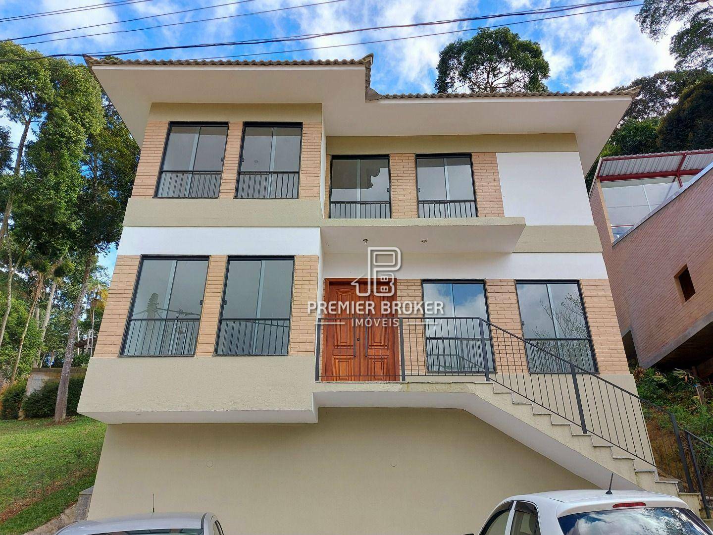 Casa de Condomínio à venda com 4 quartos, 127m² - Foto 1