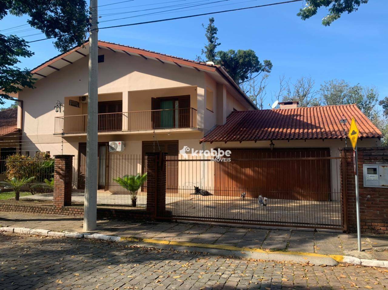 Casa à venda com 5 quartos, 461m² - Foto 2