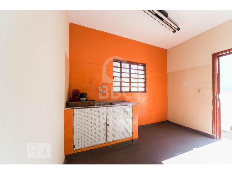 Casa para alugar com 5 quartos, 166m² - Foto 13