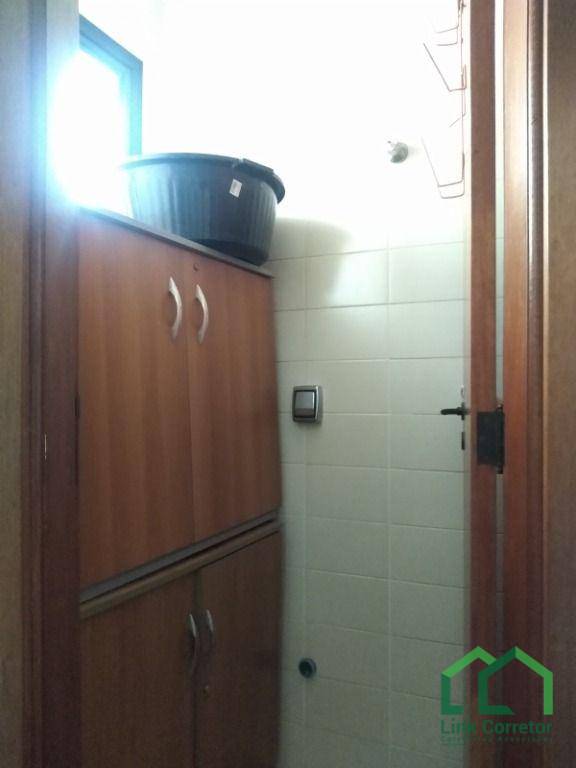 Apartamento à venda com 2 quartos, 80m² - Foto 21