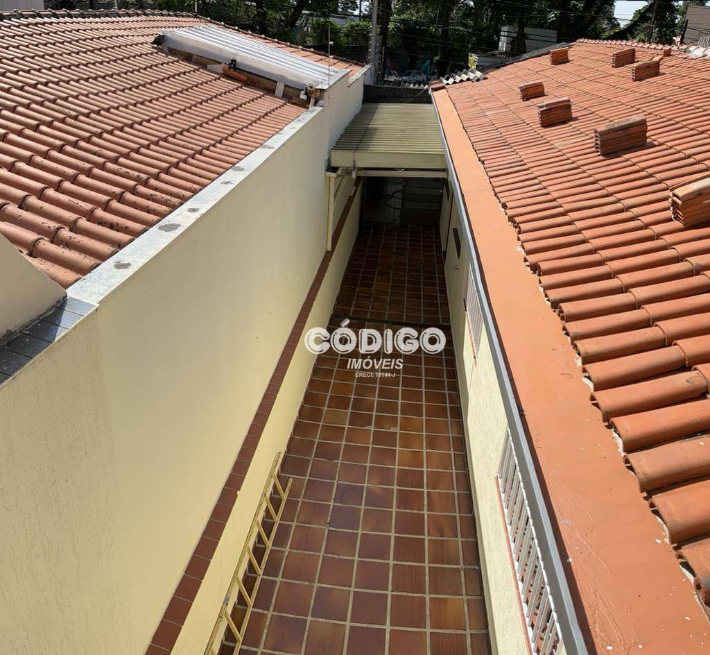 Casa à venda e aluguel com 3 quartos, 235m² - Foto 16