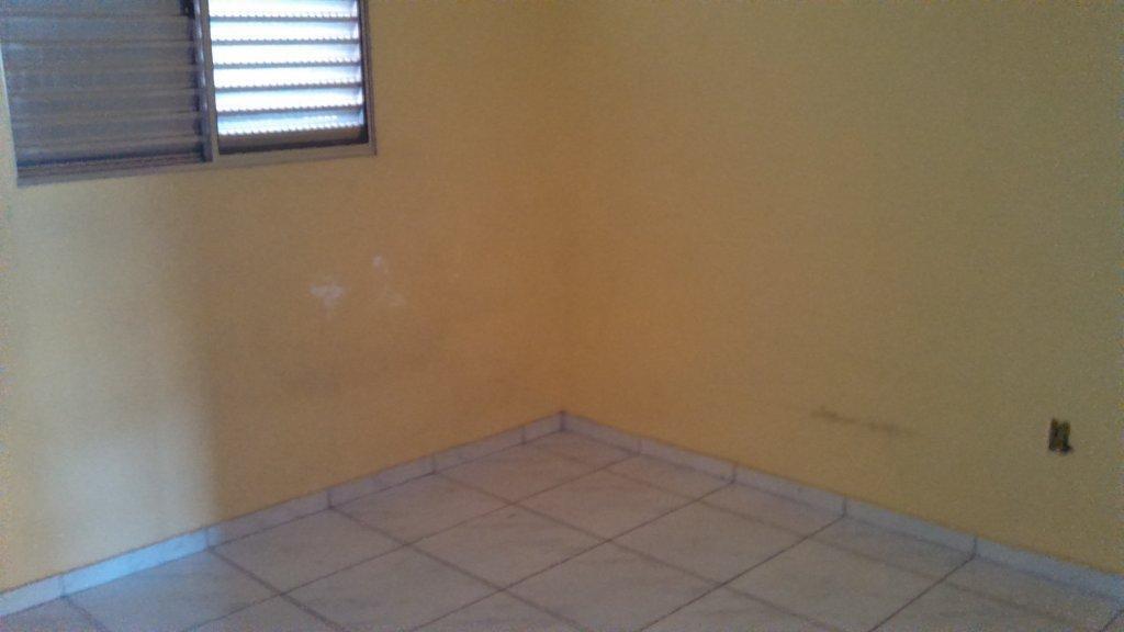 Casa para alugar com 1 quarto, 45m² - Foto 11