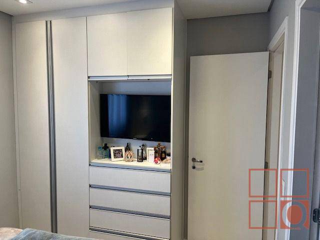 Apartamento à venda com 2 quartos, 65m² - Foto 3