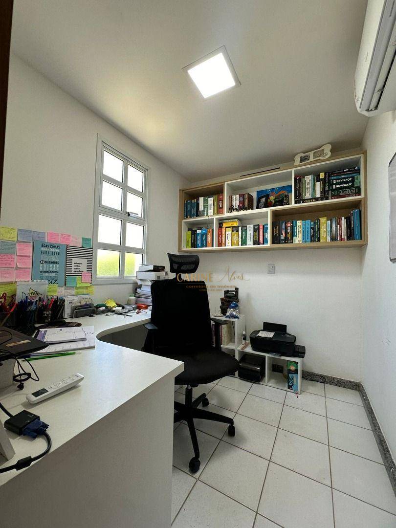 Casa de Condomínio para alugar com 3 quartos, 250m² - Foto 18