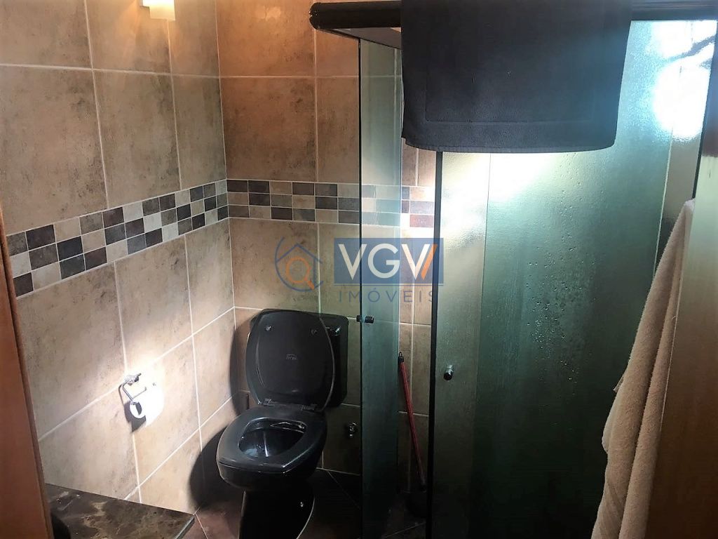 Casa à venda e aluguel com 5 quartos, 300m² - Foto 7