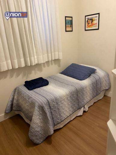 Apartamento à venda com 3 quartos, 70m² - Foto 4