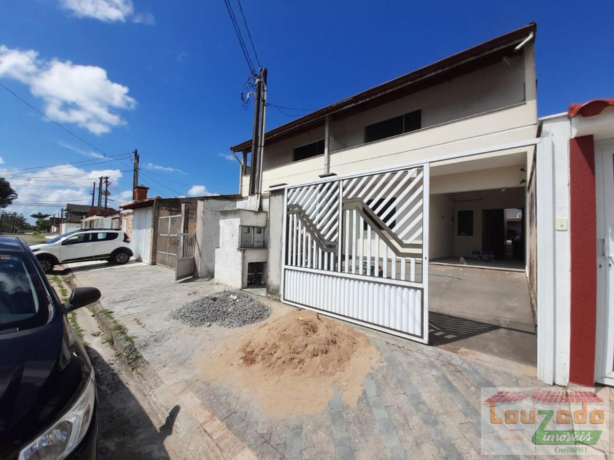 Sobrado à venda com 2 quartos, 180m² - Foto 2