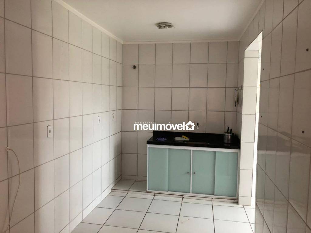 Apartamento à venda com 3 quartos, 102m² - Foto 4