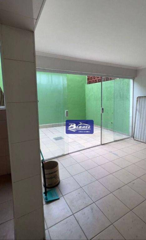 Sobrado à venda com 3 quartos, 190m² - Foto 13