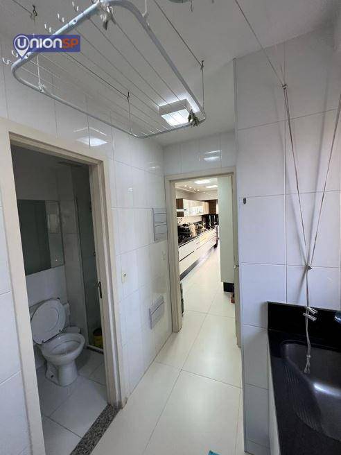 Apartamento à venda com 3 quartos, 140m² - Foto 18