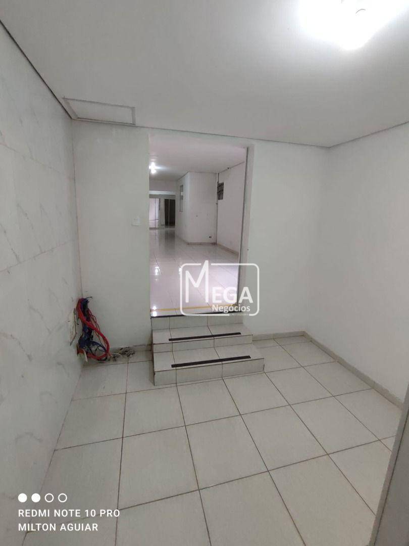 Casa para alugar com 8 quartos, 340m² - Foto 10