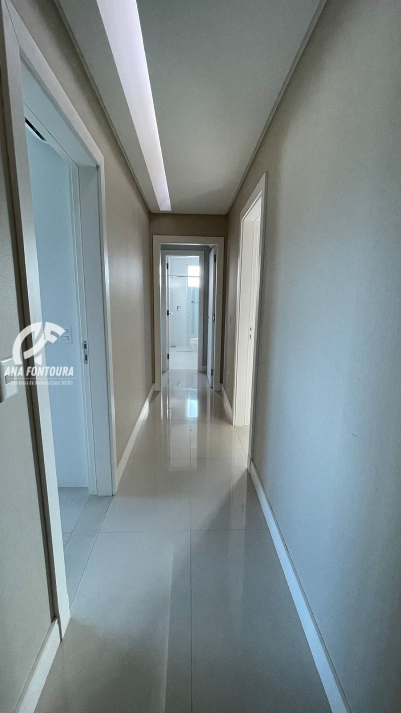 Apartamento à venda com 4 quartos, 180m² - Foto 12