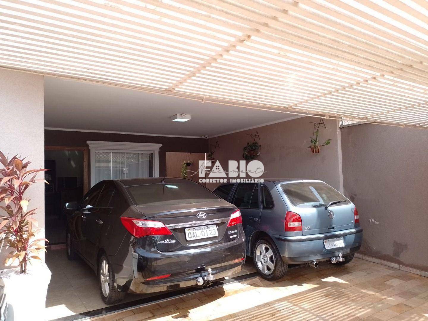 Casa à venda com 2 quartos, 140m² - Foto 2