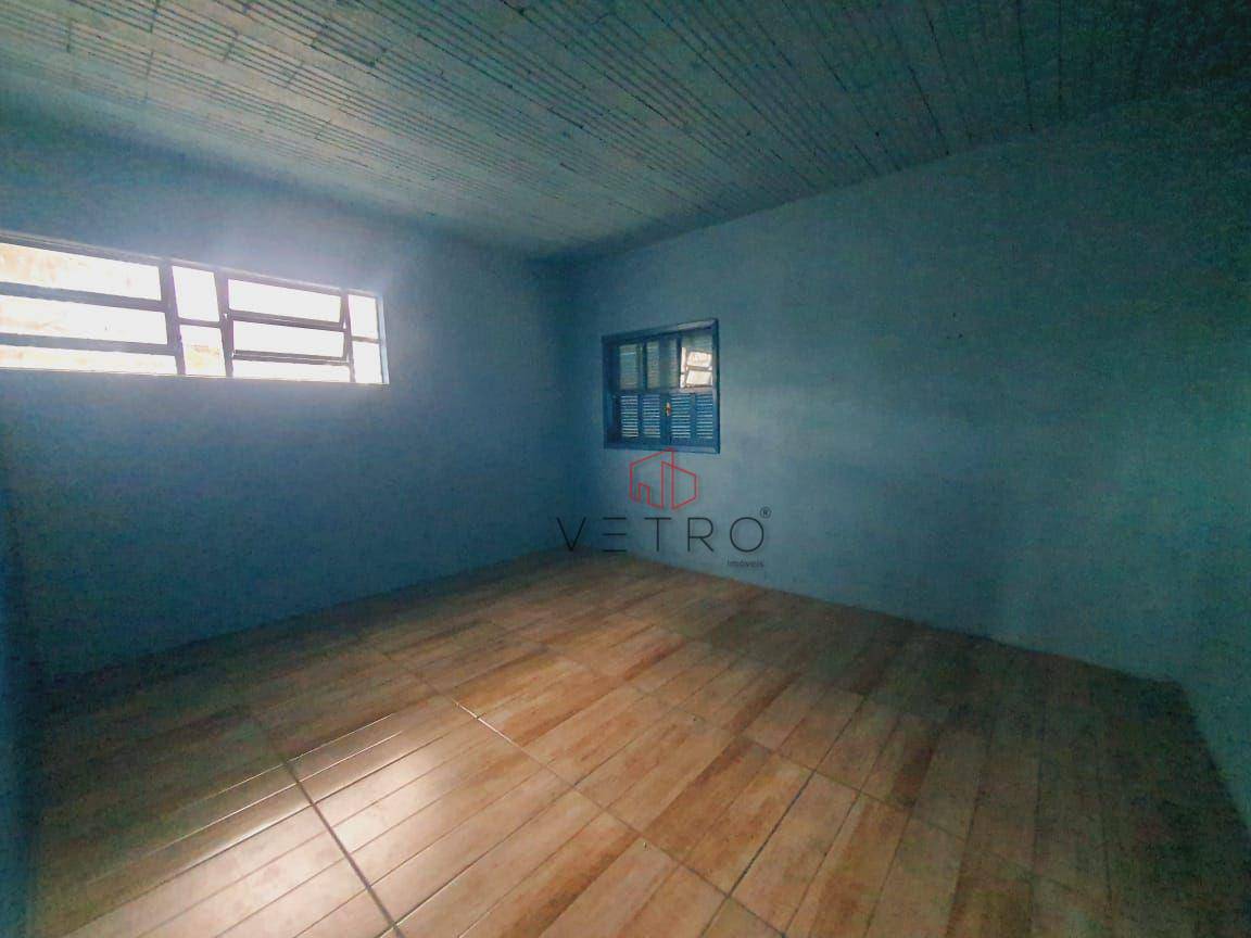 Casa à venda com 4 quartos, 180m² - Foto 11