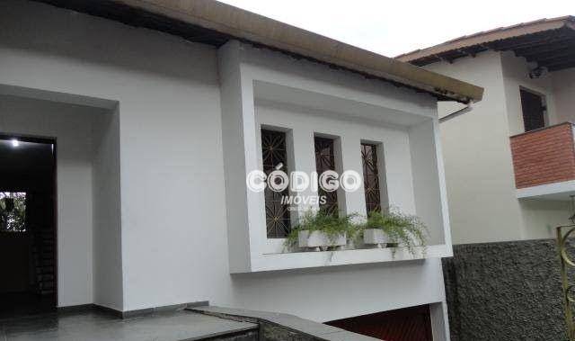 Casa para alugar com 5 quartos, 296m² - Foto 2