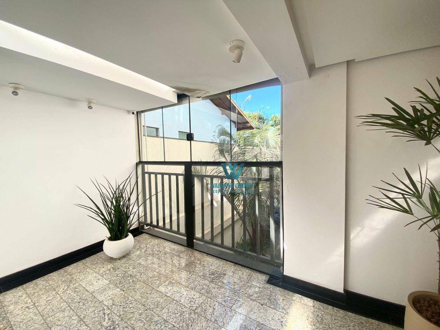 Apartamento à venda com 2 quartos, 90m² - Foto 4