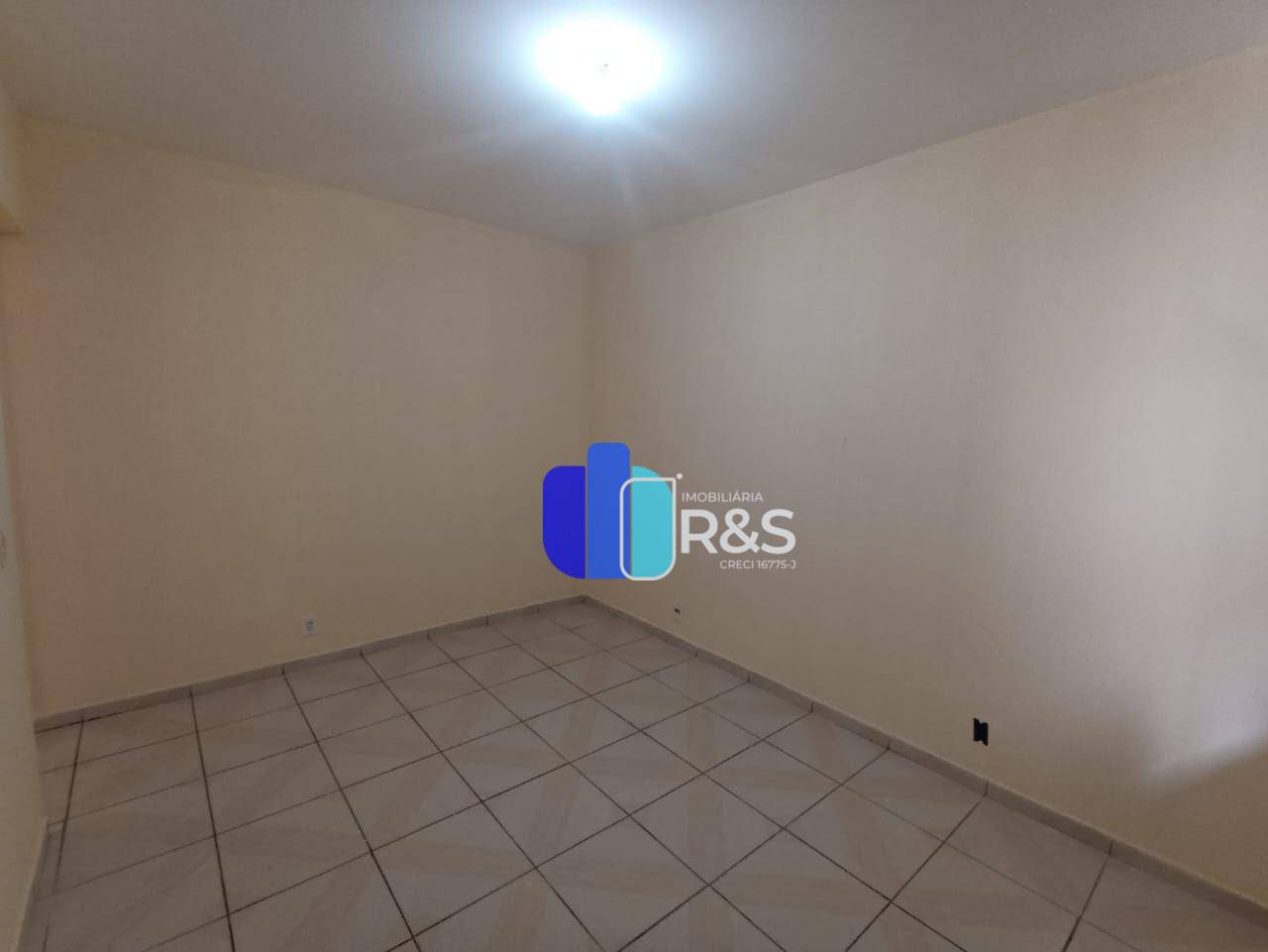 Casa para alugar com 1 quarto, 35m² - Foto 4