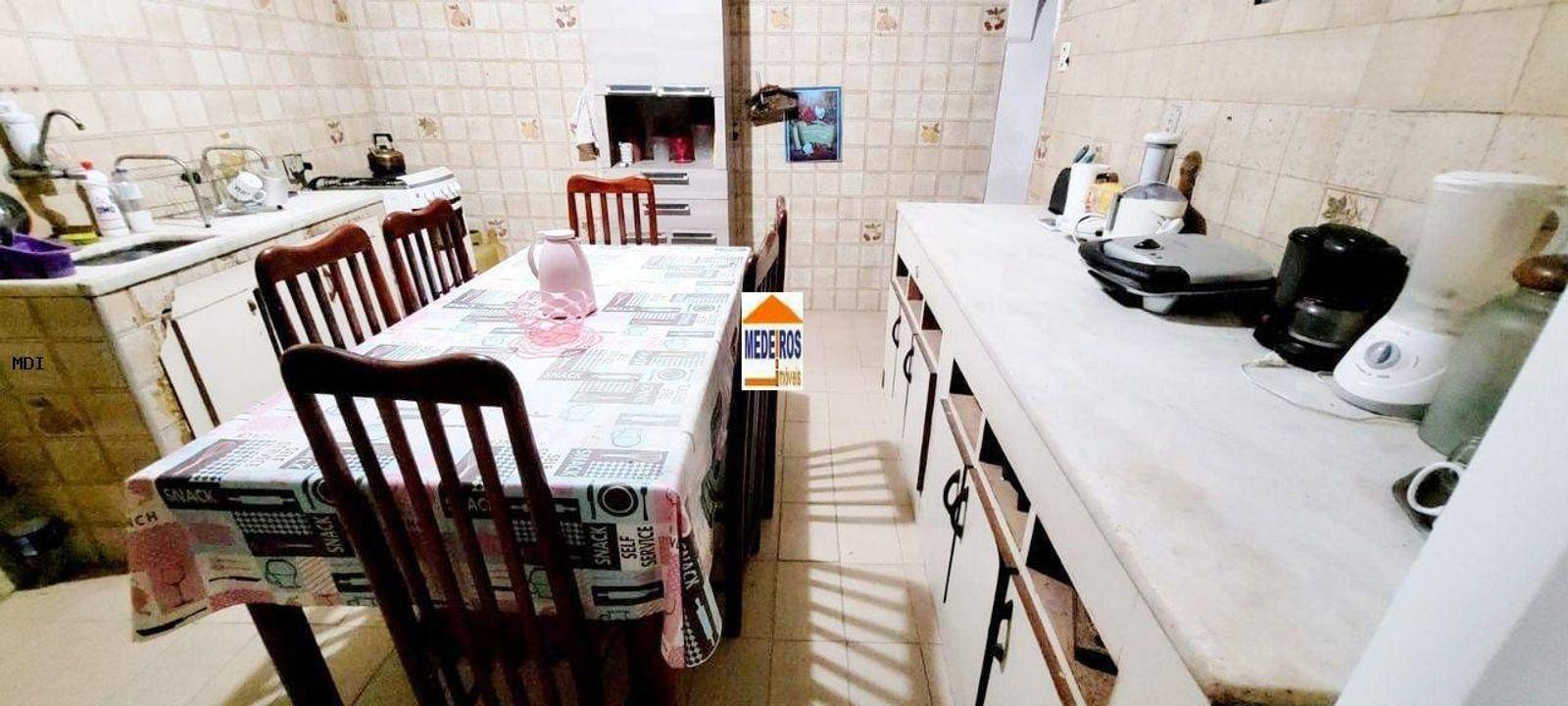 Casa à venda com 2 quartos, 170m² - Foto 5