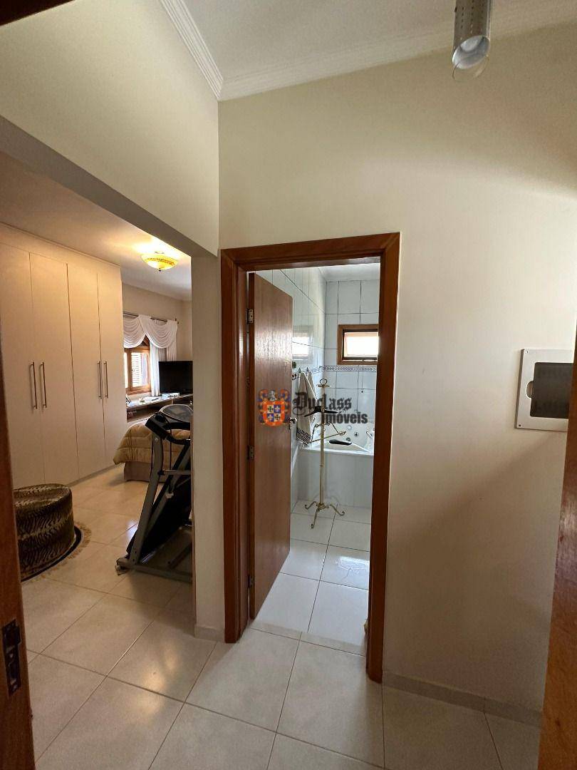 Sobrado à venda com 4 quartos, 330m² - Foto 53