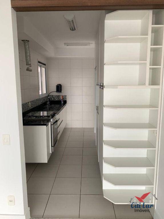 Apartamento à venda com 3 quartos, 135m² - Foto 9