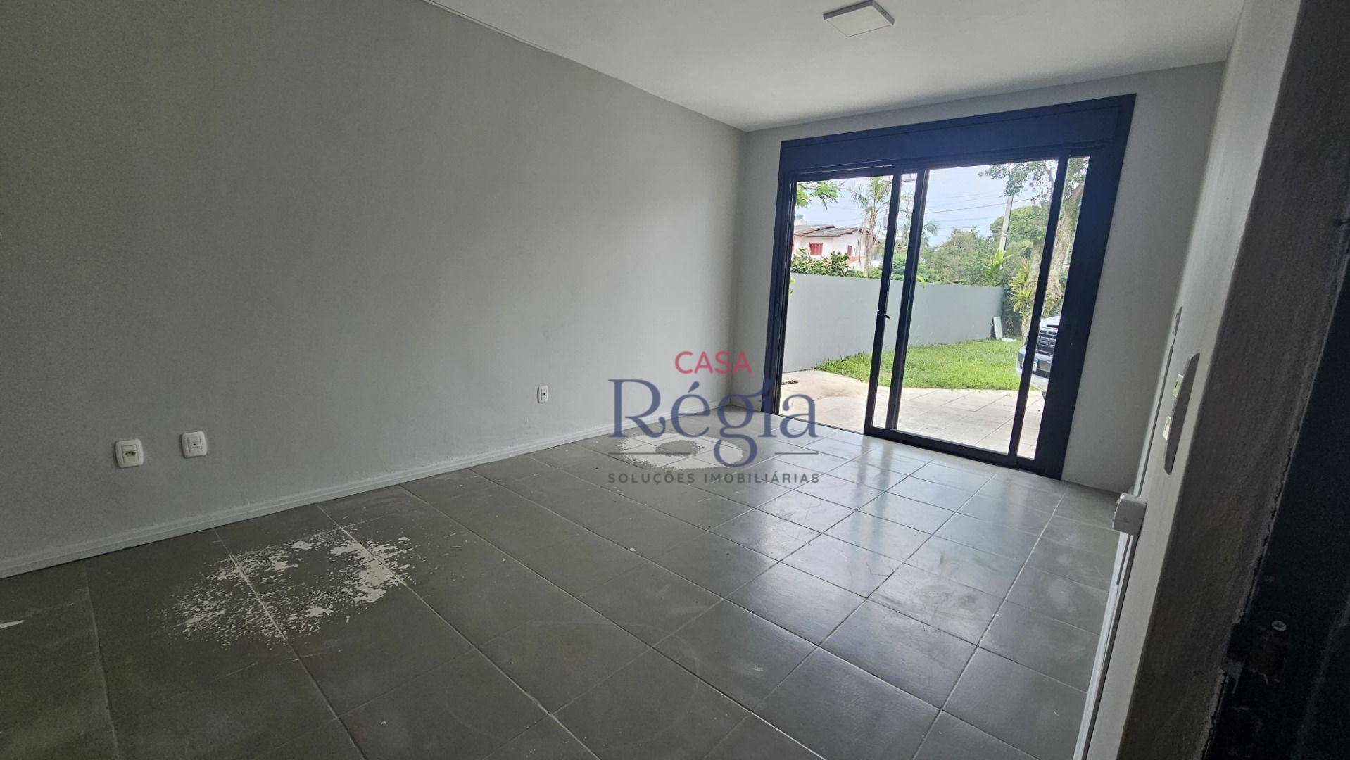 Casa à venda com 5 quartos, 220m² - Foto 42