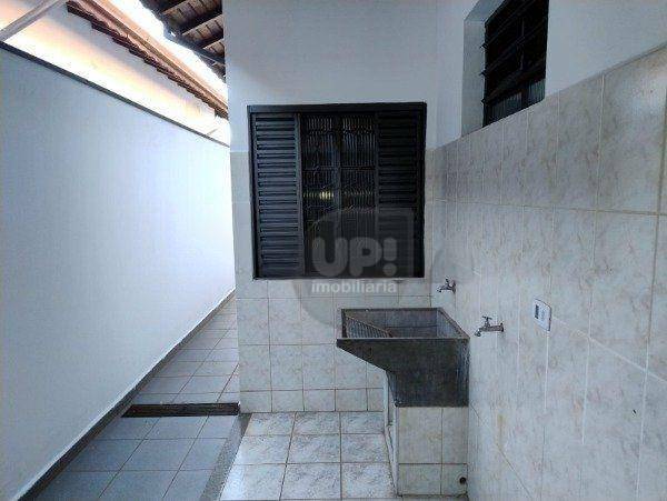 Casa à venda com 2 quartos, 87m² - Foto 10