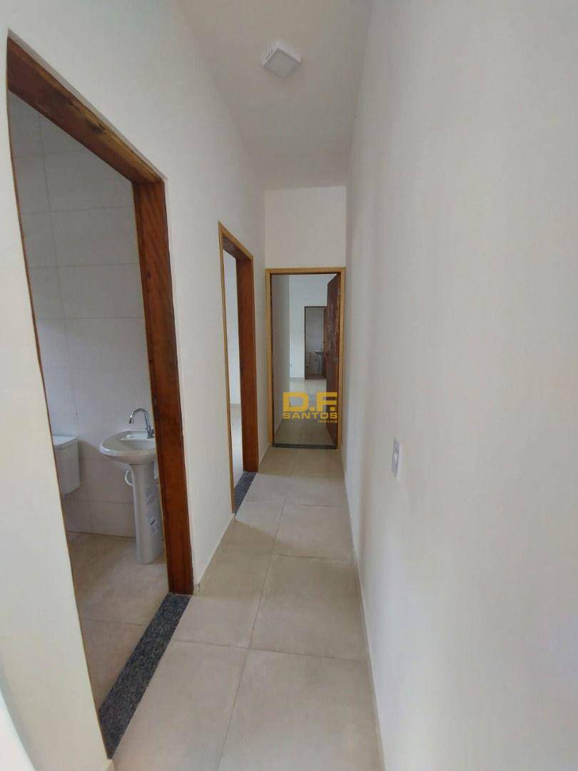 Casa à venda com 2 quartos, 60m² - Foto 5