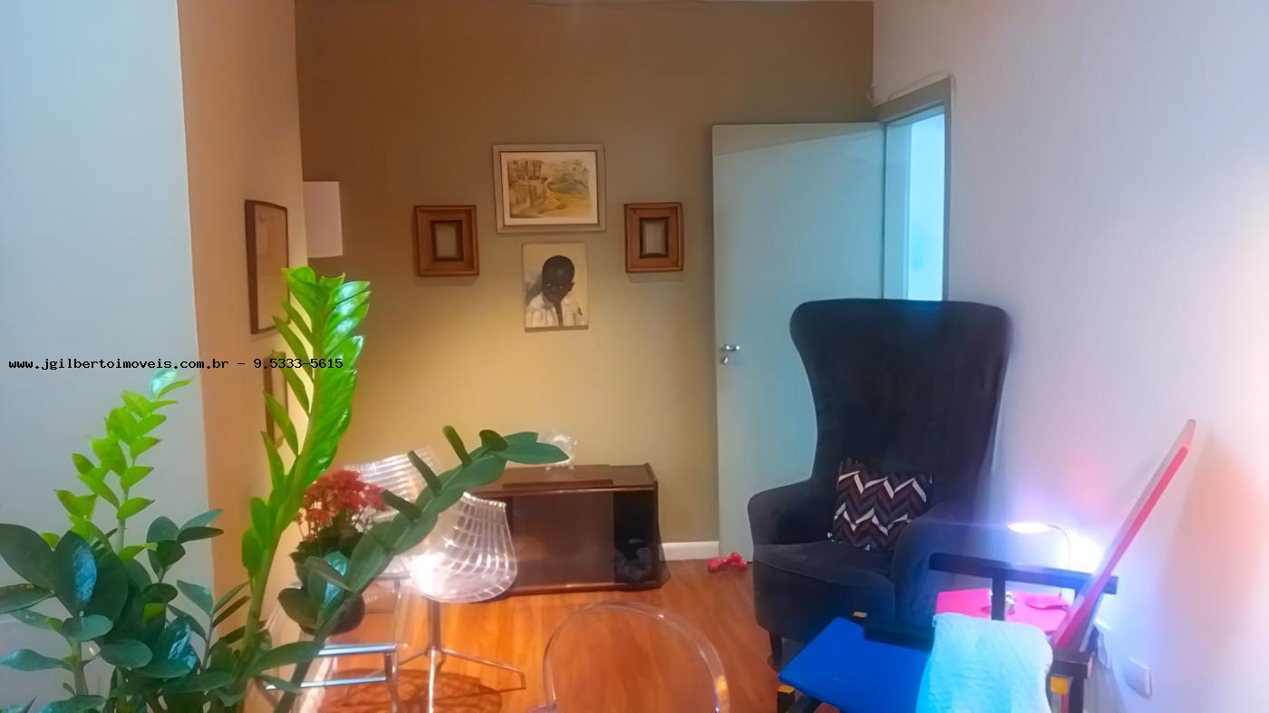 Apartamento à venda com 2 quartos, 90m² - Foto 2