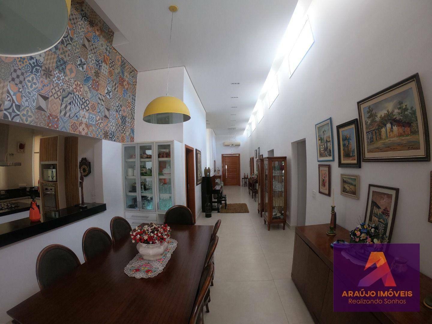 Casa de Condomínio à venda com 3 quartos, 380m² - Foto 1