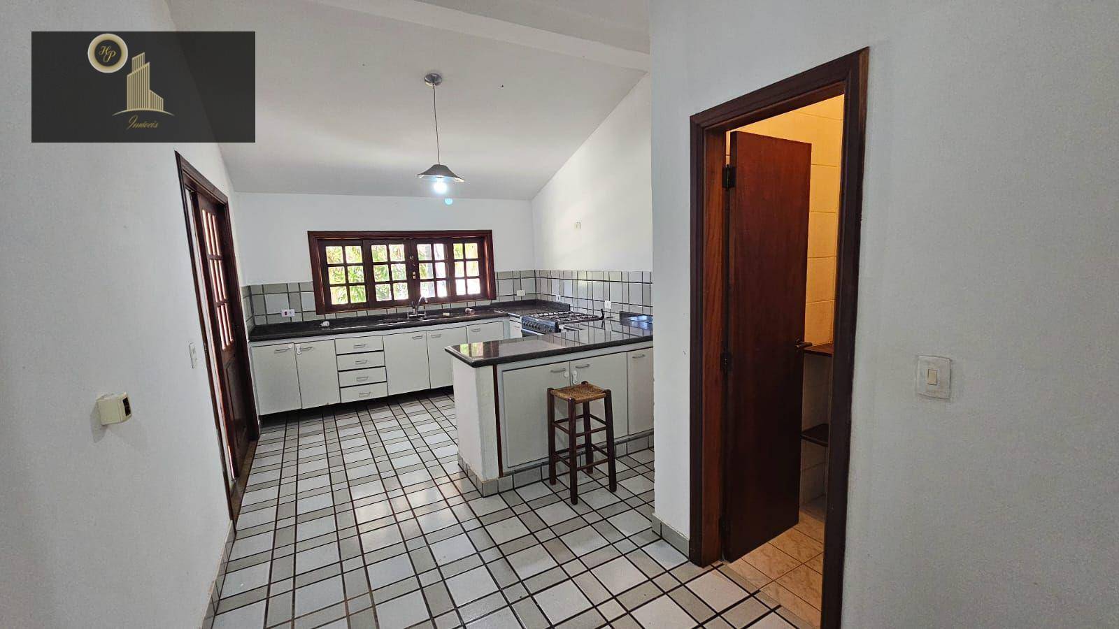 Casa de Condomínio à venda com 4 quartos, 450m² - Foto 13