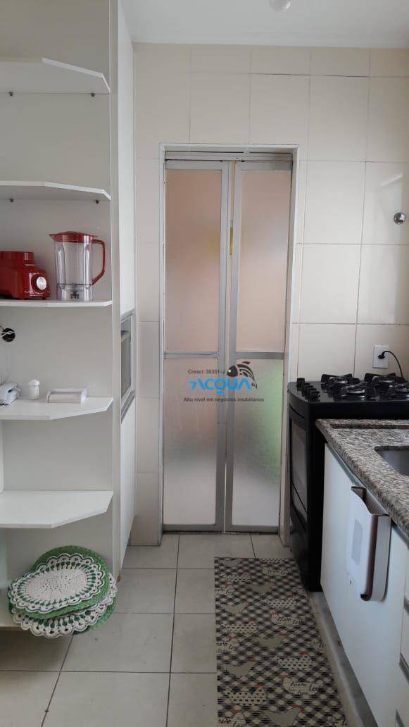 Apartamento à venda com 3 quartos, 95m² - Foto 4