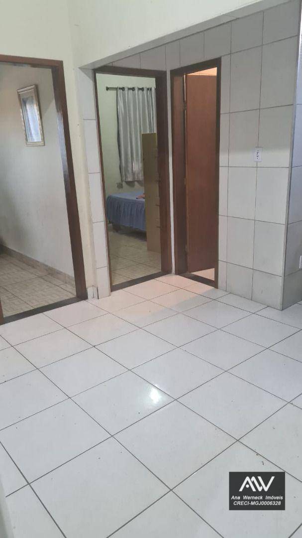 Sobrado à venda com 3 quartos, 200m² - Foto 3