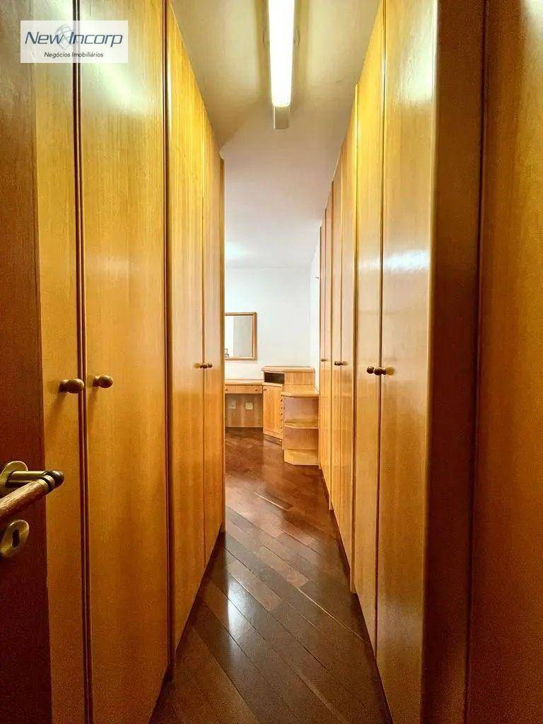 Apartamento à venda com 4 quartos, 177m² - Foto 17