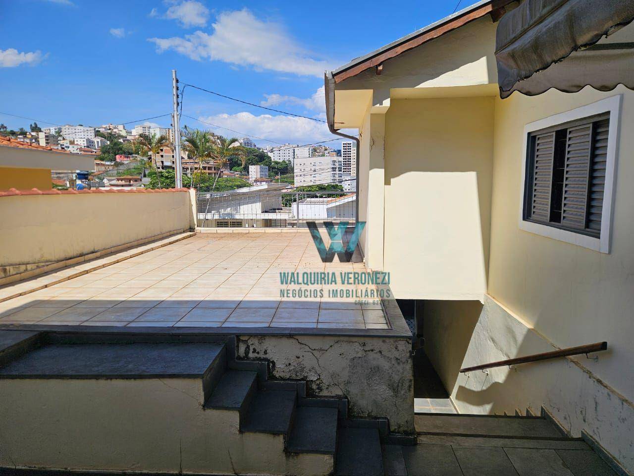 Casa de Condomínio para alugar com 4 quartos, 244m² - Foto 16