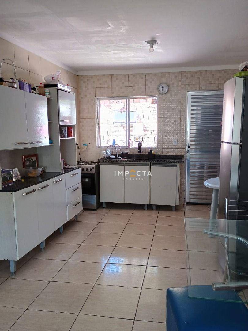 Casa à venda com 2 quartos, 56m² - Foto 2