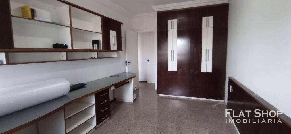 Apartamento à venda com 4 quartos, 174m² - Foto 15