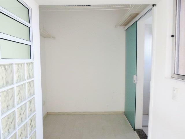 Apartamento à venda com 2 quartos, 60m² - Foto 3