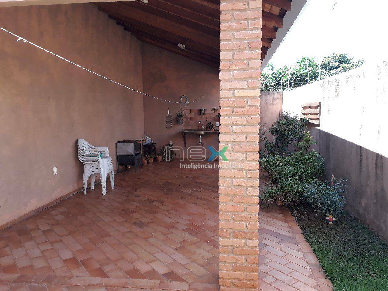 Casa à venda com 2 quartos, 78m² - Foto 12