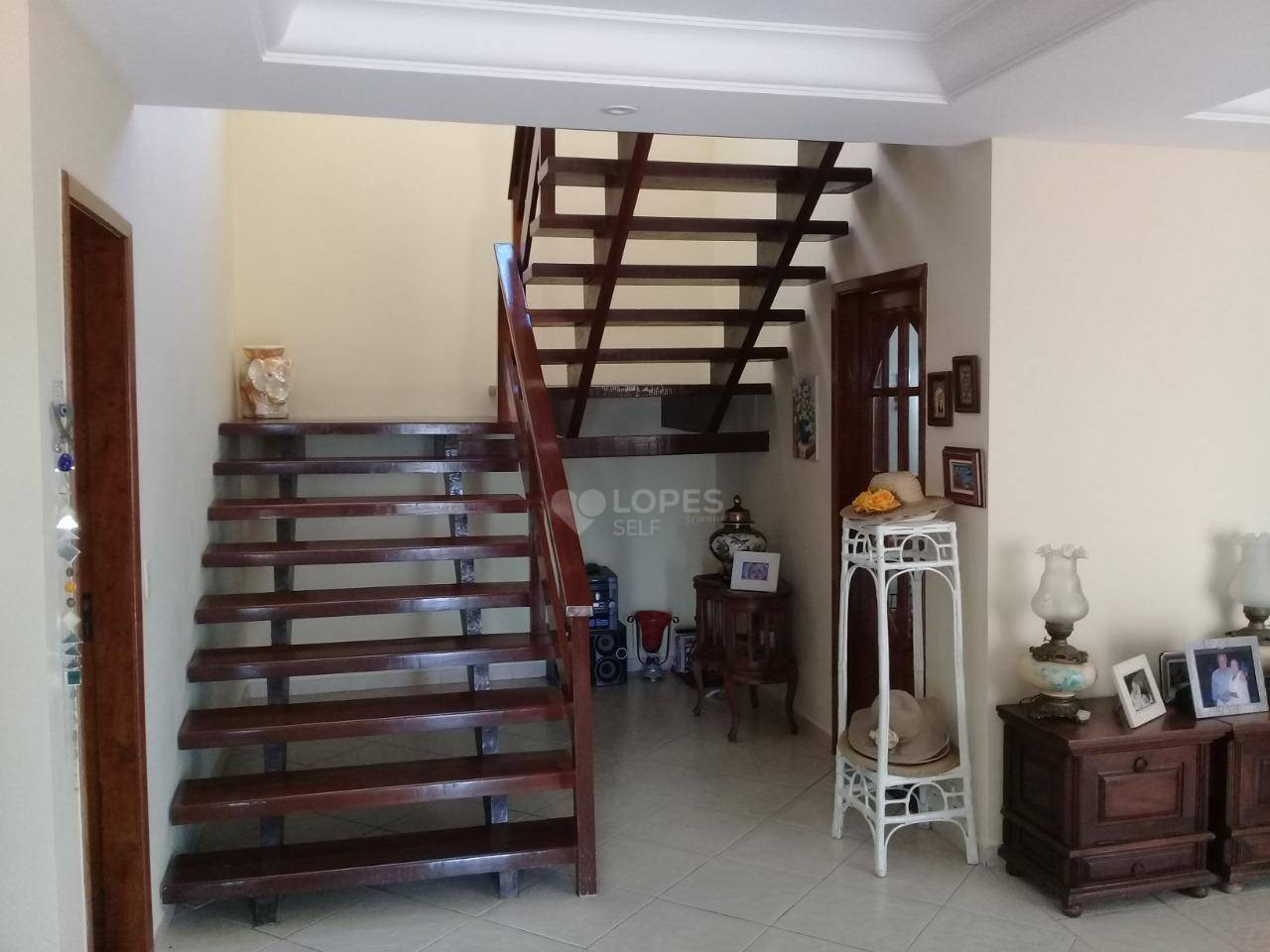 Casa de Condomínio à venda com 4 quartos, 361m² - Foto 9