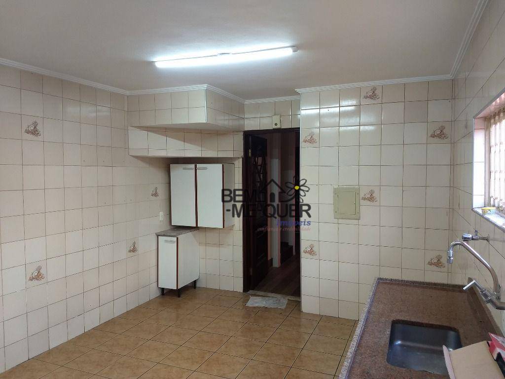 Sobrado à venda com 3 quartos, 247m² - Foto 5