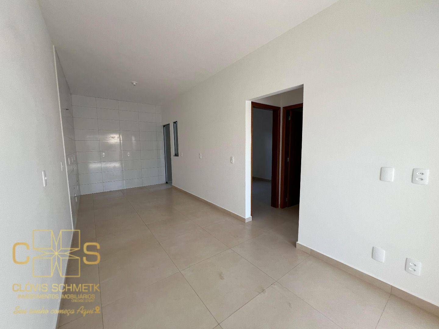 Casa à venda com 2 quartos, 53m² - Foto 4