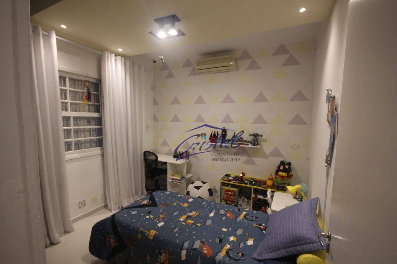 Casa à venda com 3 quartos, 200m² - Foto 11