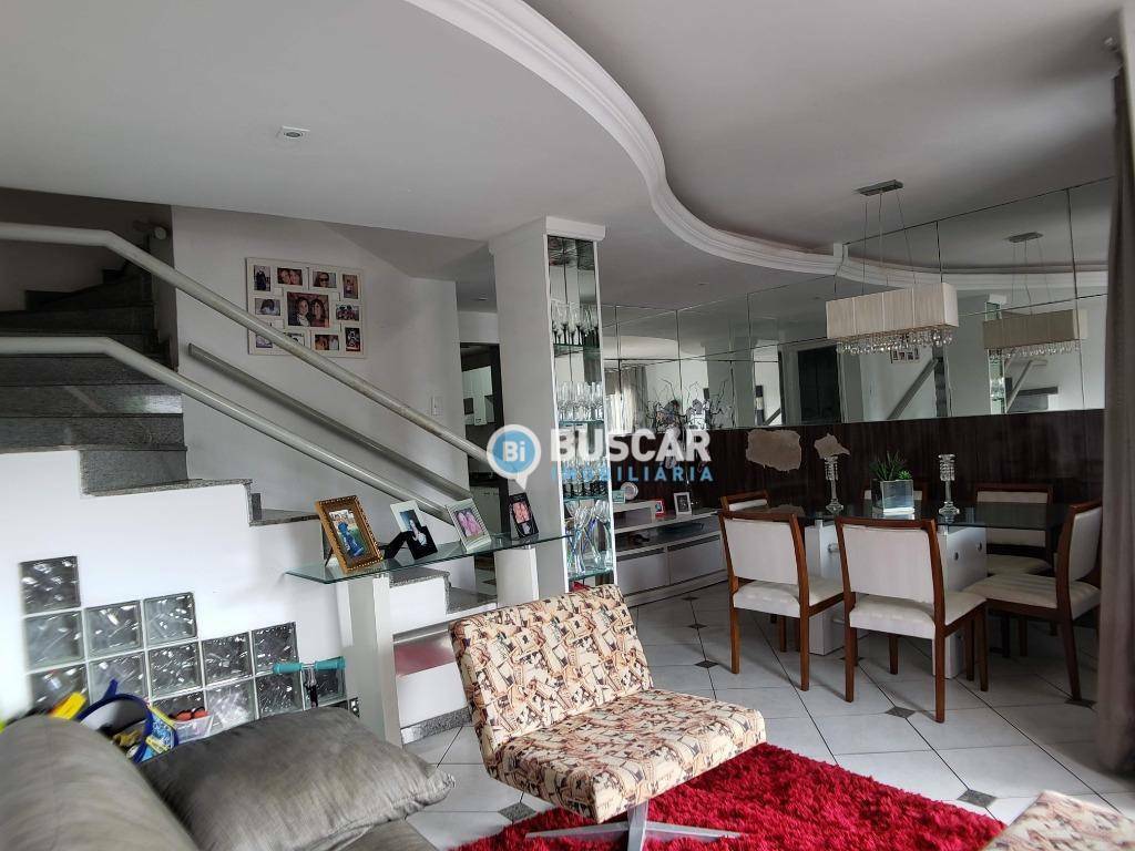Casa de Condomínio à venda com 3 quartos, 140m² - Foto 1